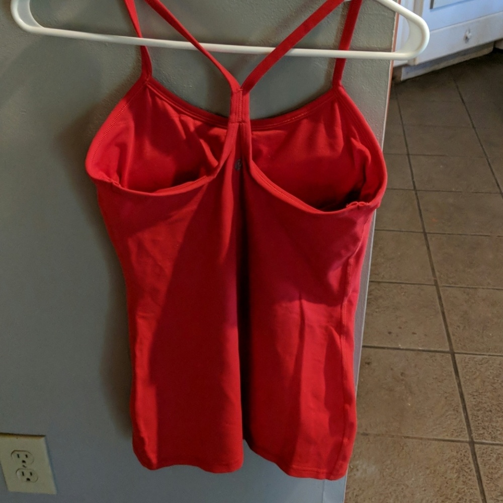 Red lulu Y tank - Picture 2 of 3